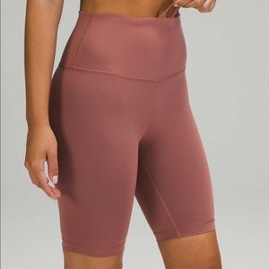 🆕 Lululemon Wunder Train High Rise Short 8”
